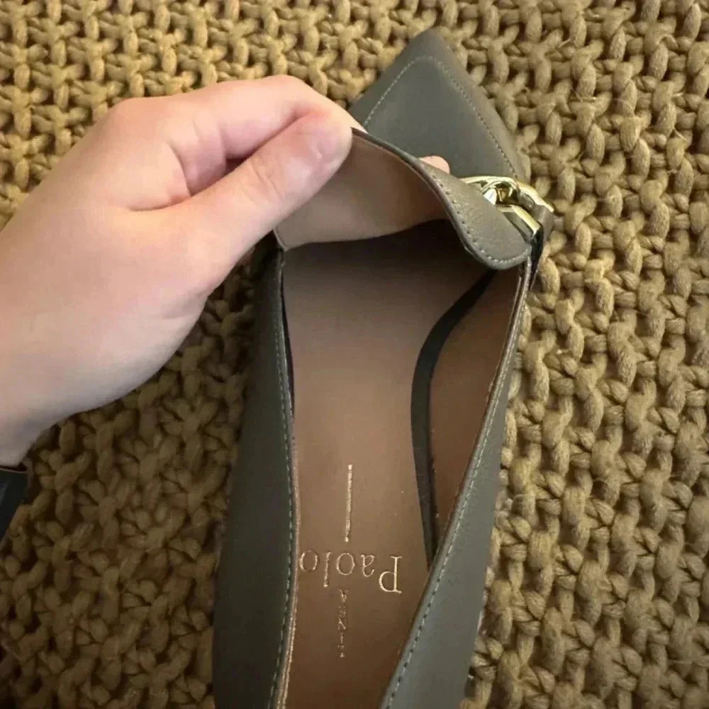 NIB Women's Linea Paolo Mabel-L Pointed Toe Loafer w/Goldtone Links Stone Sz 6.5 - Picture 7 of 11